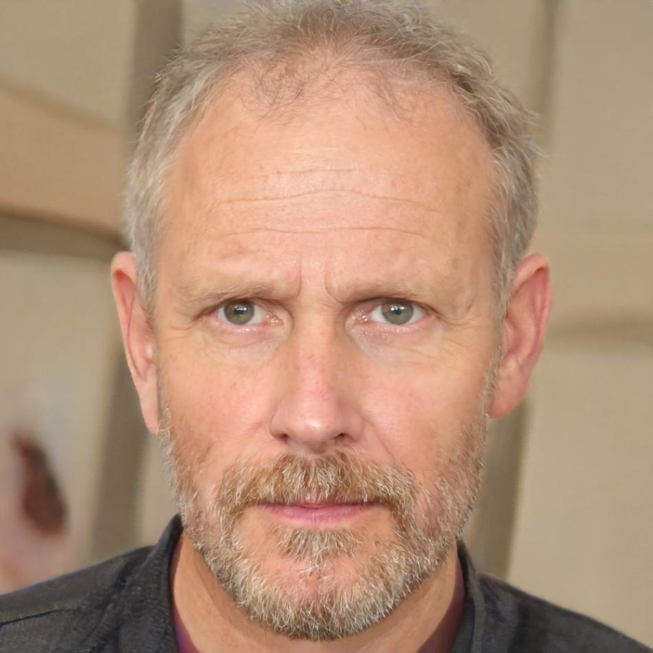 Retrato de Gaspar Mendoza, especialista en formación financiera